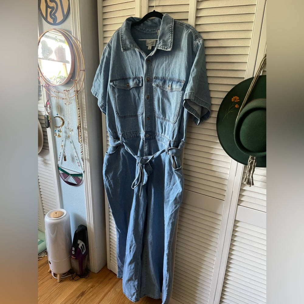 Universal Thread Jumpsuit - Picture 3 of 8